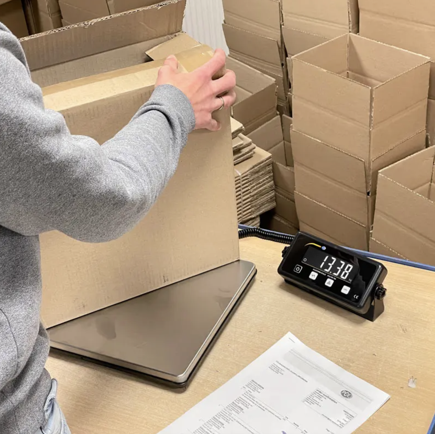 Bilancia per pesare pacchi e pallet: a cosa serve e dove comprarle