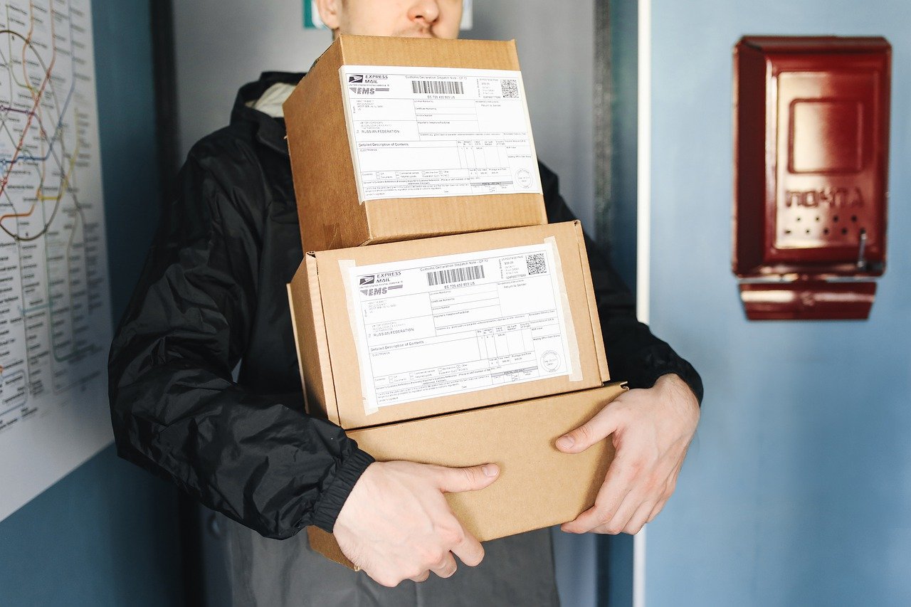 Poste private: spedizione pacchi
