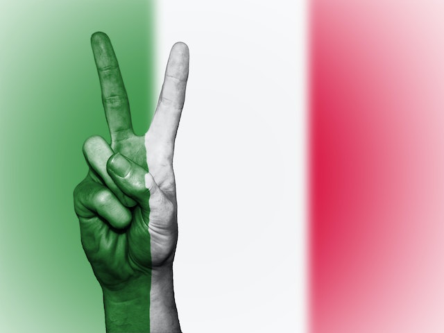Shipping Italy